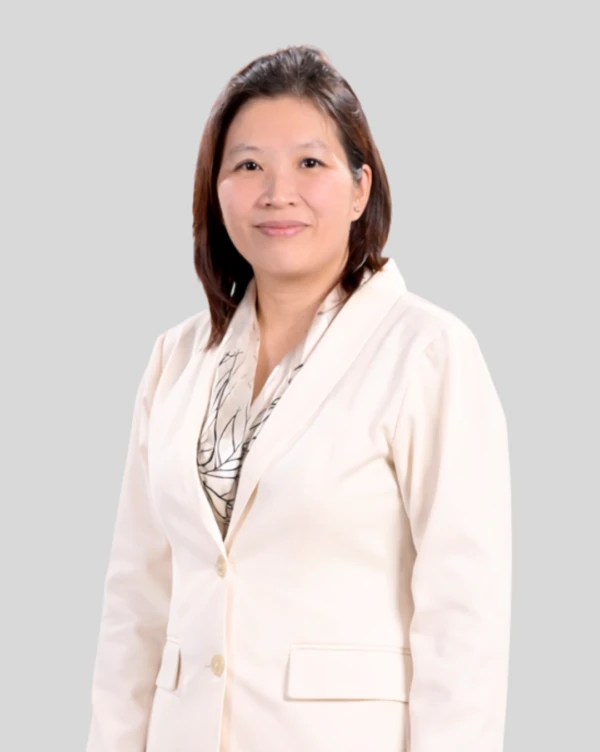 Dr Evelyn Pang Mei Foong, Fertility Specialist at Sunfert Seremban Clinic in Malaysia, specialising in obstetrics and gynaecology (O&G), reproductive medicine, IVF, fertility preservation, and personalised fertility treatment for couples facing infertility challenges.